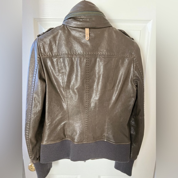 Attentive Mackage Aritzia Bomber Leather Jacket Size: Small - Picture 8 of 8